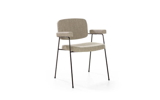 Een compacte designkruk vernieuwen met aandacht voor detail en dagelijks gebruik